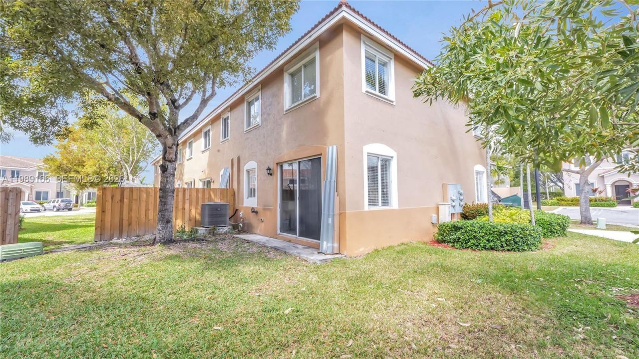 2342 SE 10th St, Unit ., Homestead, FL 33035 Photo
