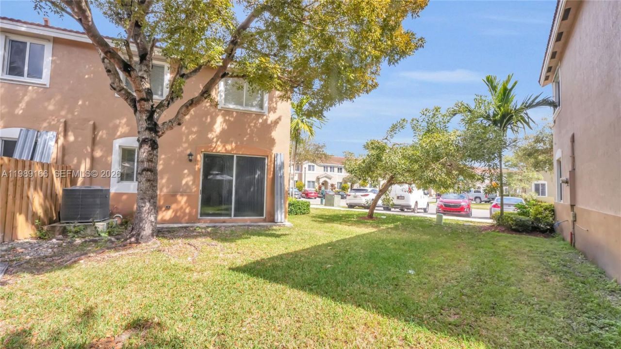 2342 SE 10th St, Unit ., Homestead, FL 33035 Photo