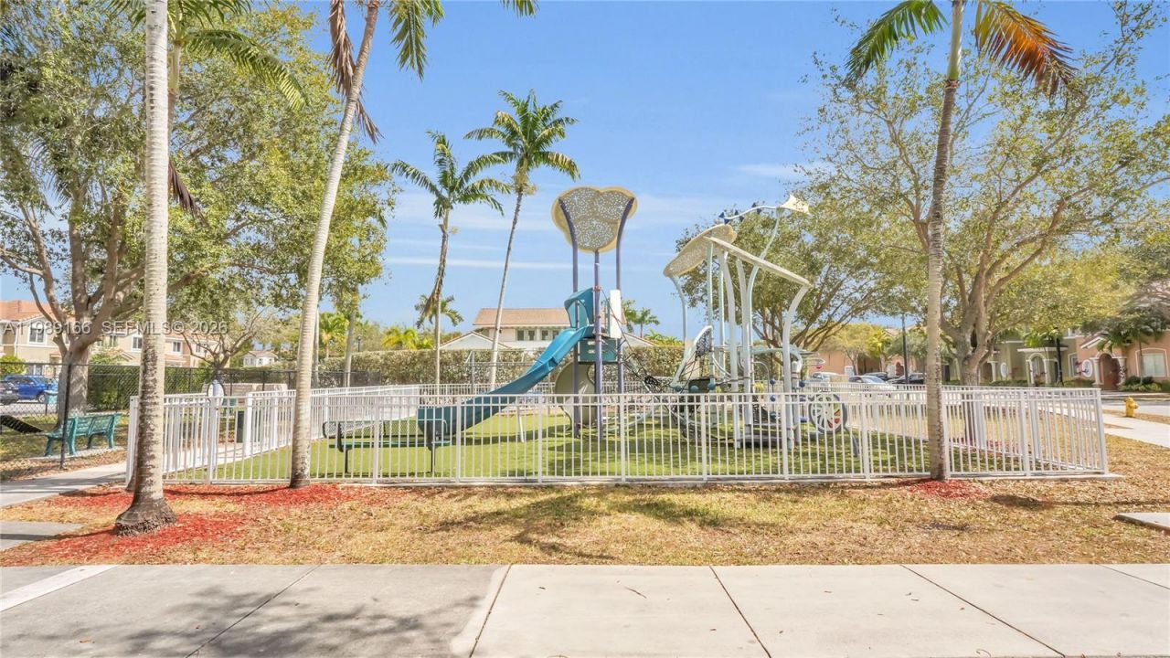 2342 SE 10th St, Unit ., Homestead, FL 33035 Photo