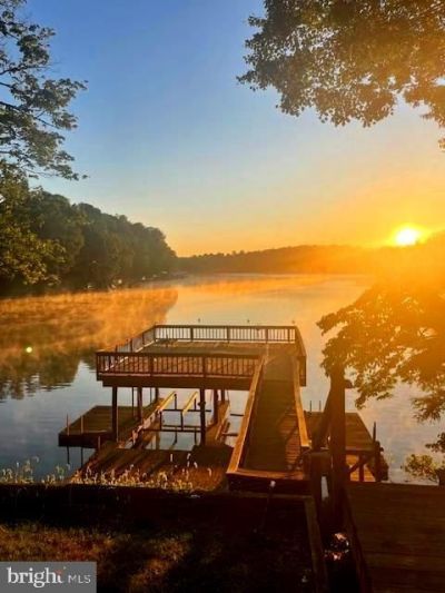 324 INDIAN POINTE DRIVE, HARDY, VA 24101