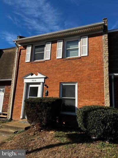 220 Ivanhoe Court, Fredericksburg, VA 22401 Main Photo