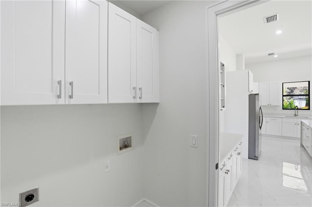 2039 Detroit Dr , Labelle, FL 33935 Photo