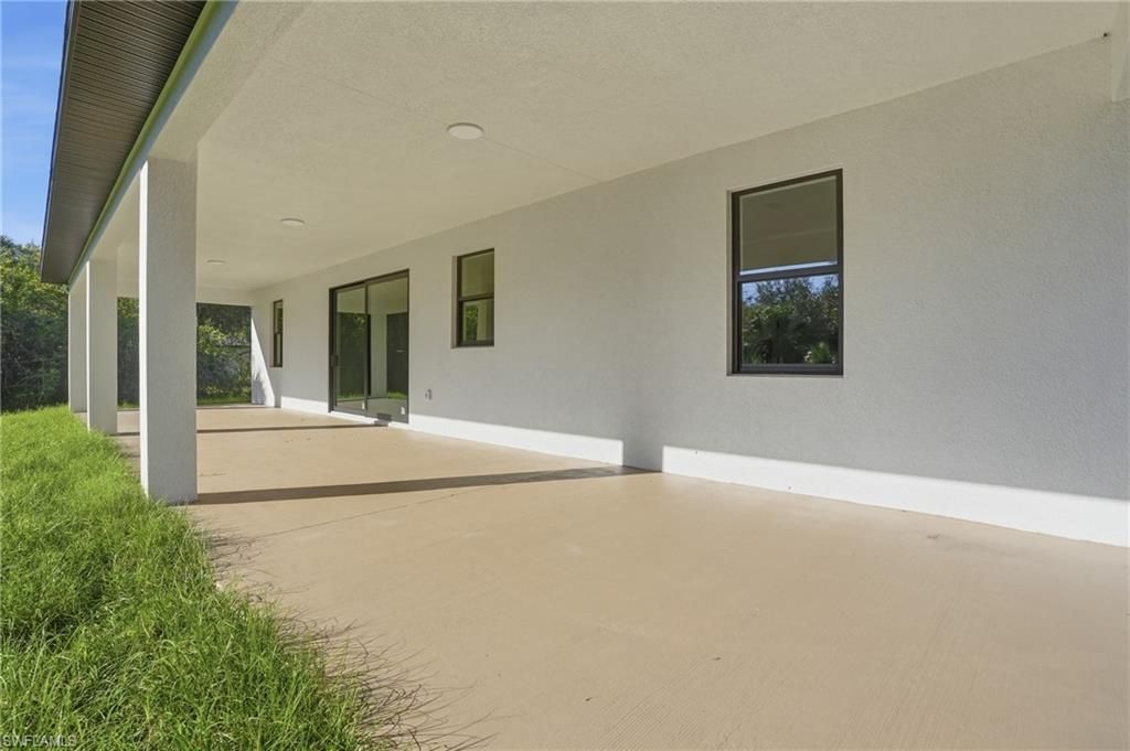 2039 Detroit Dr , Labelle, FL 33935 Photo