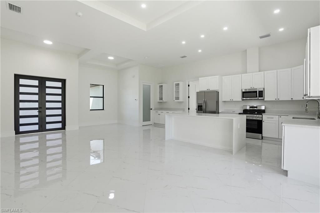 2039 Detroit Dr , Labelle, FL 33935 Photo