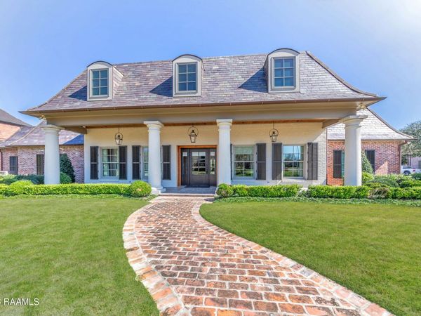 100 Shannon Road, Lafayette, LA 70503