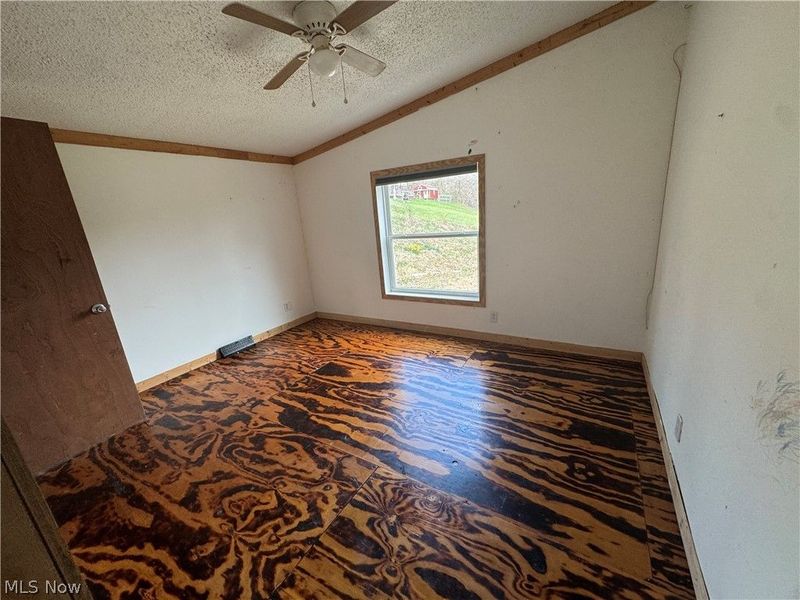 2510 Parkview Drive, Belpre, OH 45714 Photo 15