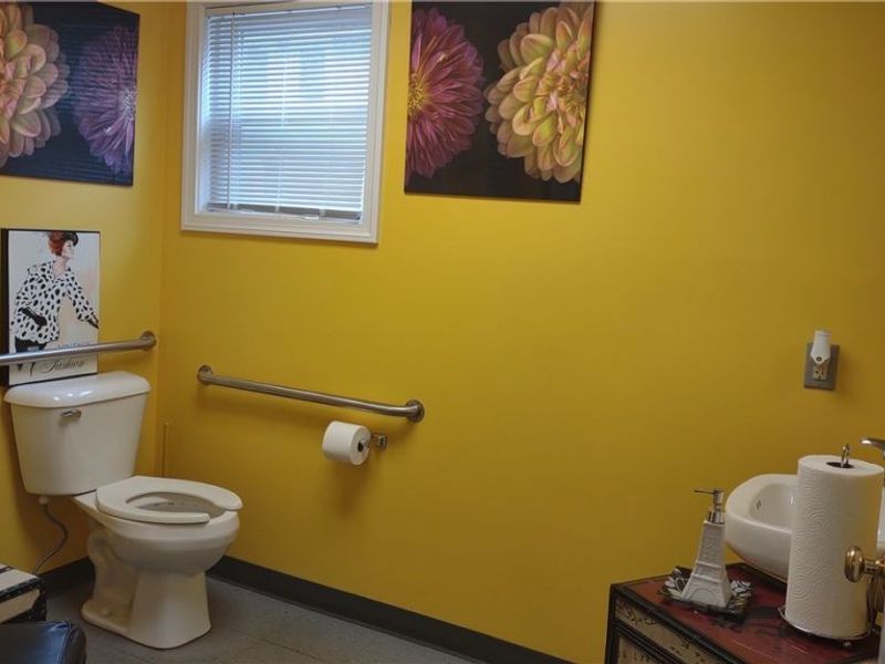 539 East Avenue, Akron, OH 44320 Photo 7