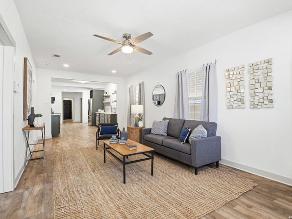 1026 W Lynwood, San Antonio, TX 78201