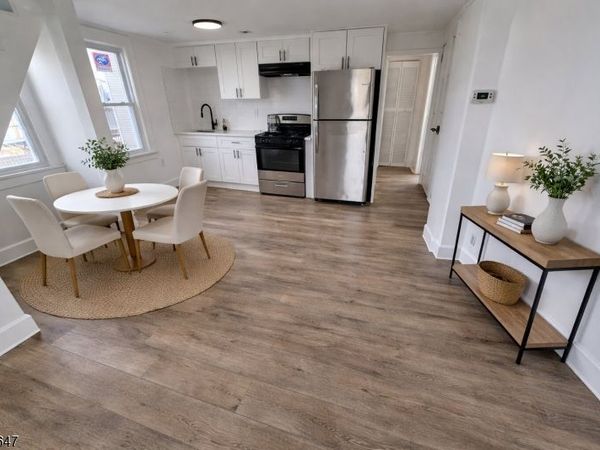 611 New York Ave, Unit 2, Lyndhurst, NJ 07071