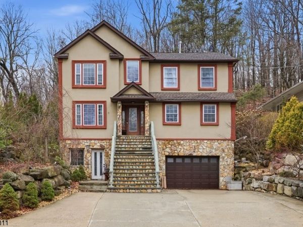 130 Valley View Dr, Rockaway, NJ 07866