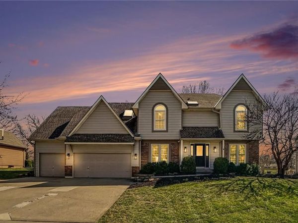 1611 NE 100th Court, Kansas City, MO 64155