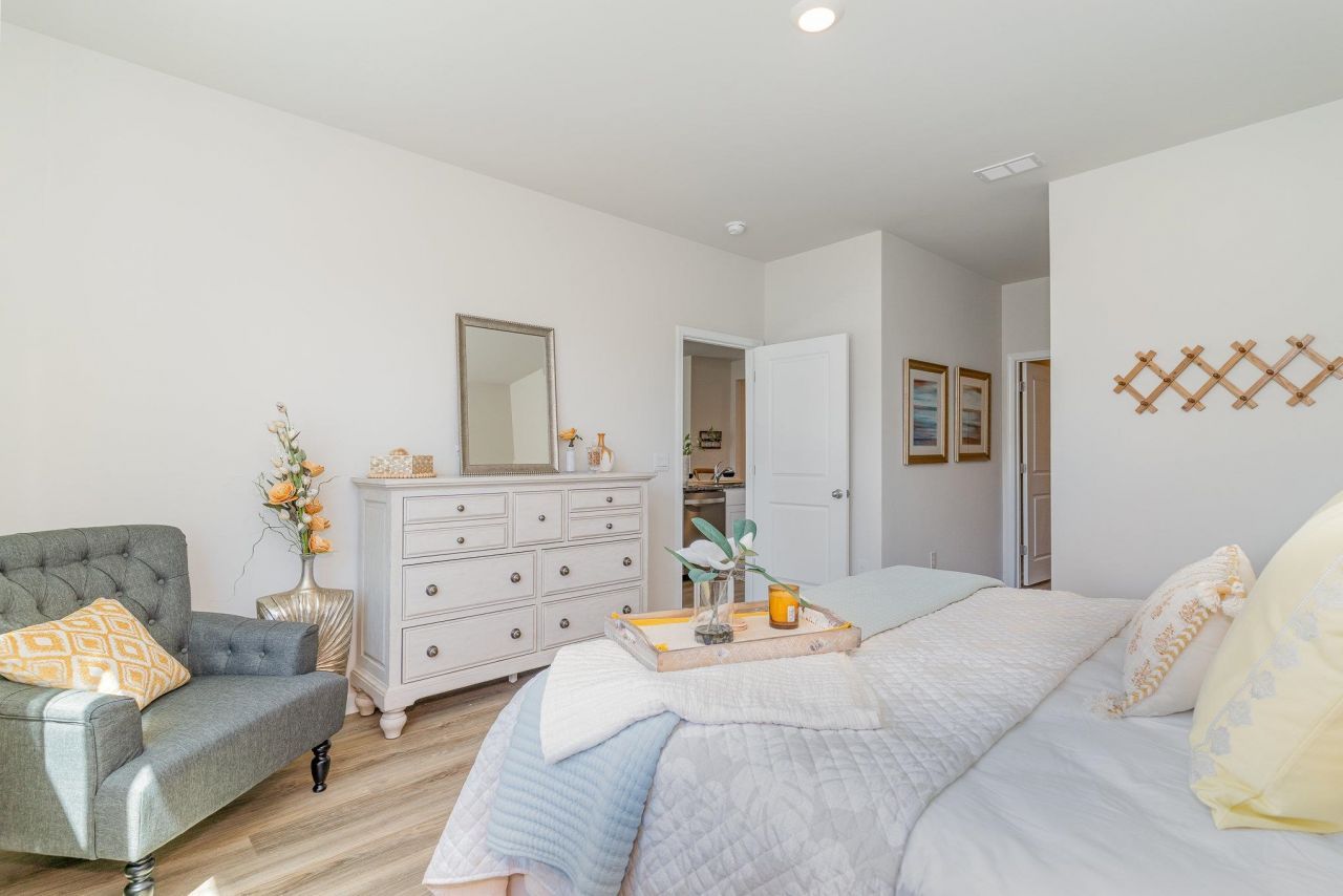 2717 Riverboat Way Photo 16