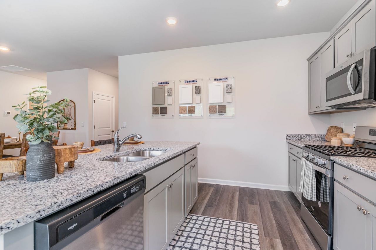 340 Rookroost Circle Photo 5