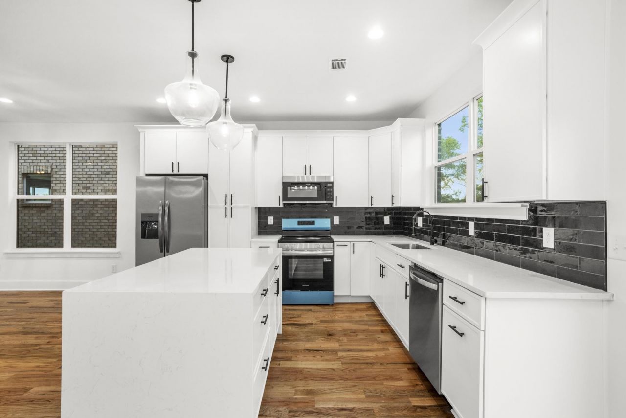 656 Chambers St, Unit 110, Gallatin, TN 37066 Main Photo