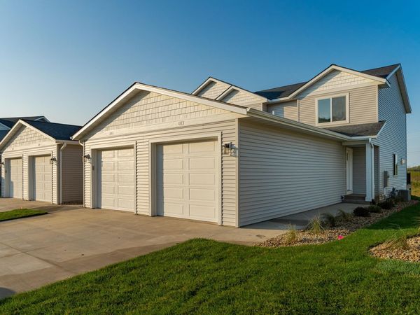 1113 Century Village Lane NE, Rochester, MN 55906