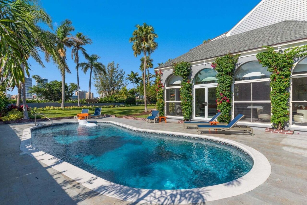 15 S Lake Trail, Palm Beach, FL 33480 Photo