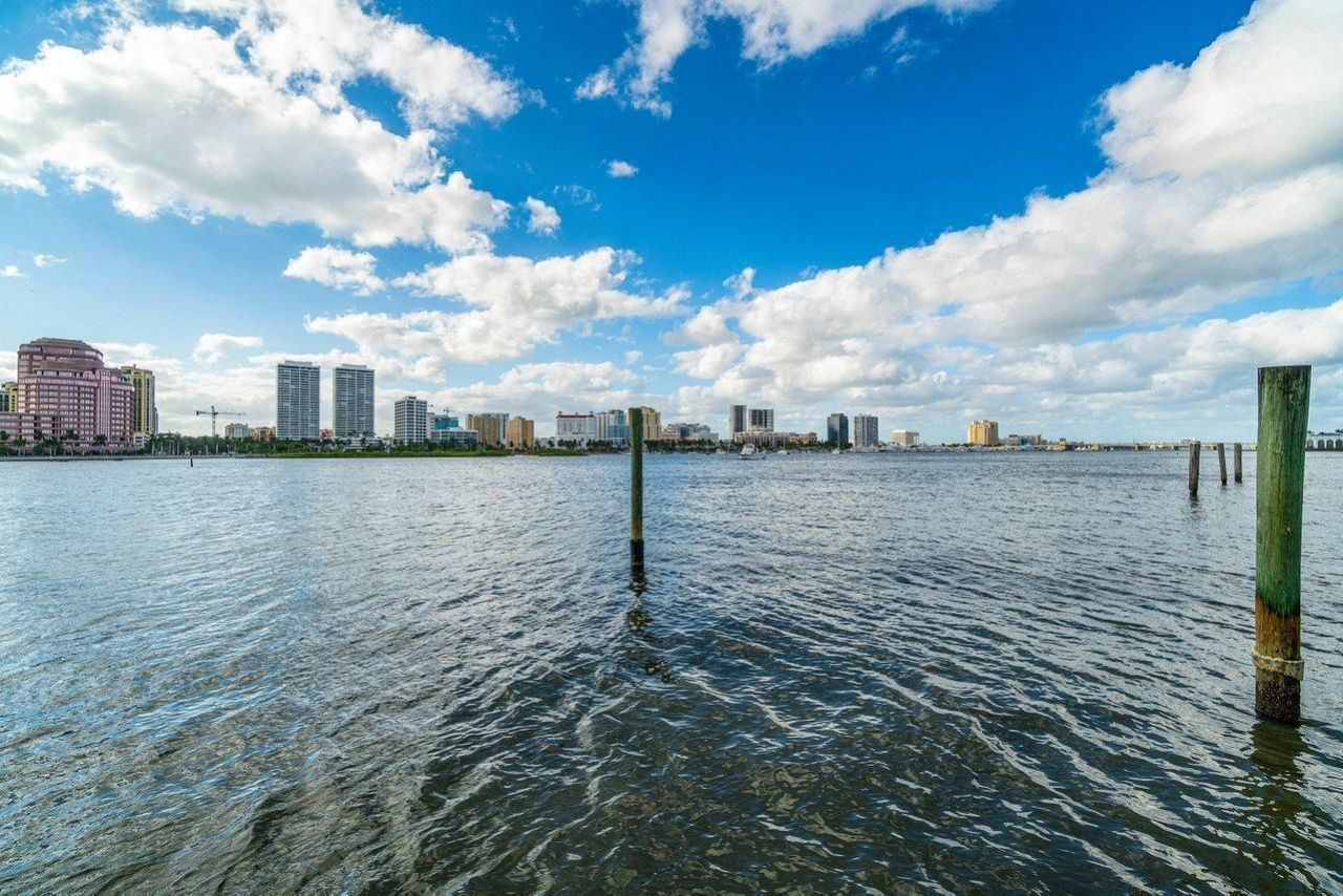 15 S Lake Trail, Palm Beach, FL 33480 Photo