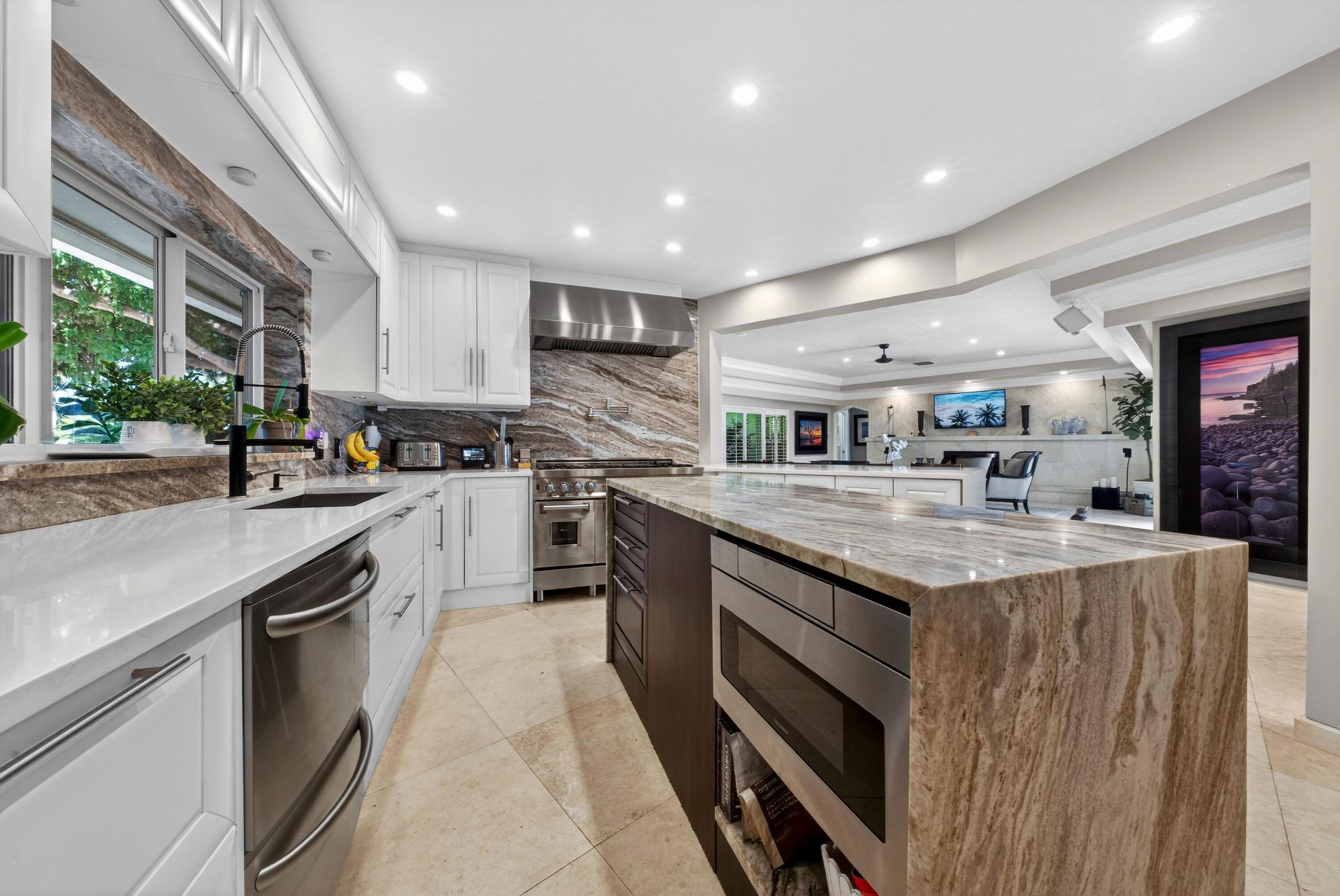 2460 Bayview Drive, Fort Lauderdale, FL 33305 Photo