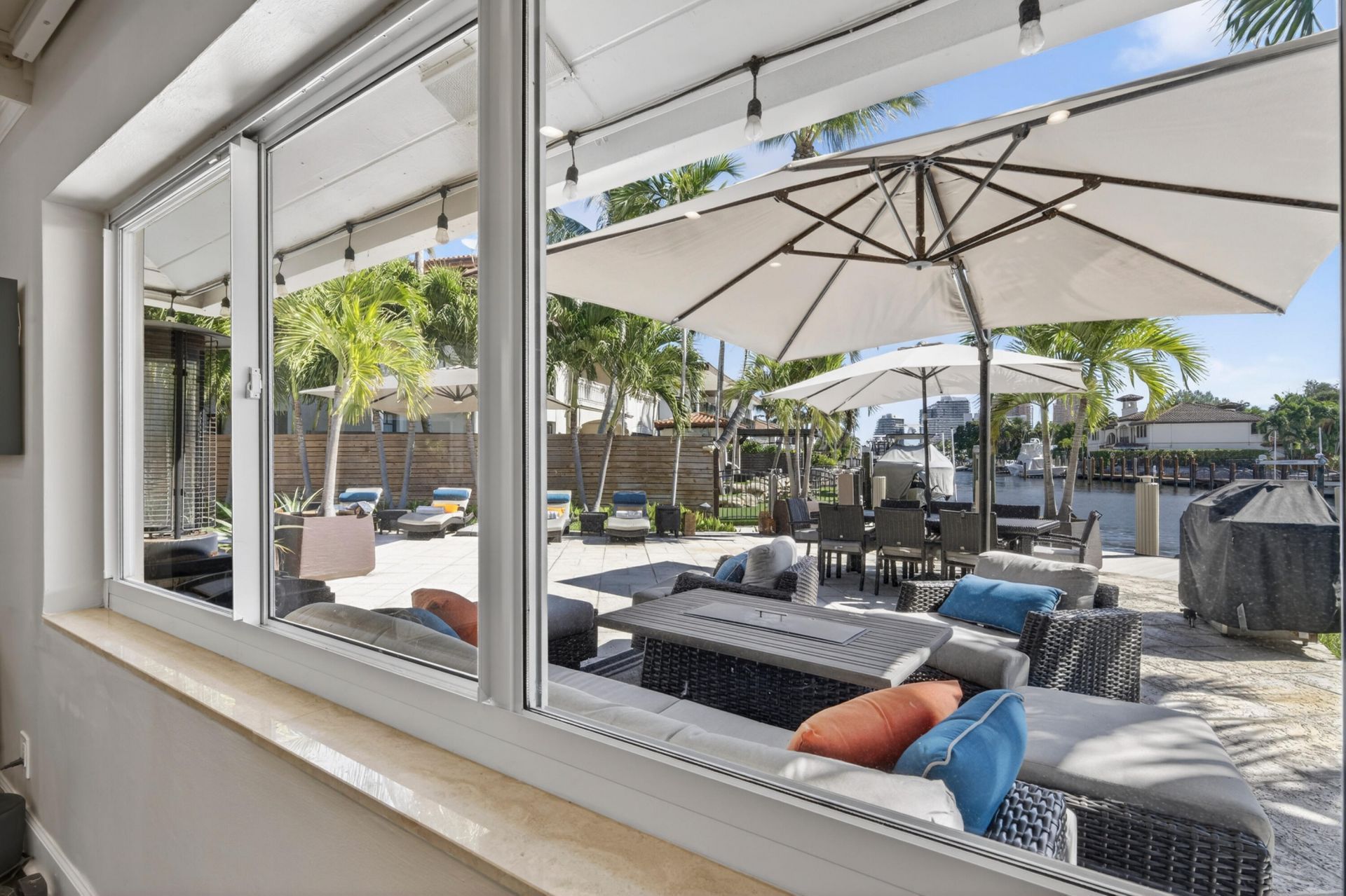 2460 Bayview Drive, Fort Lauderdale, FL 33305 Photo