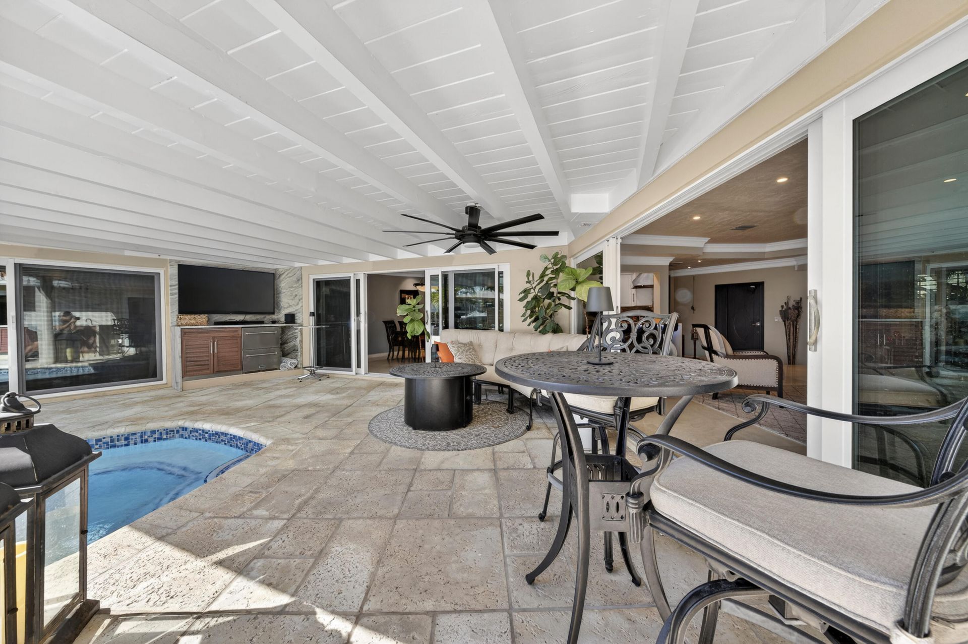 2460 Bayview Drive, Fort Lauderdale, FL 33305 Photo