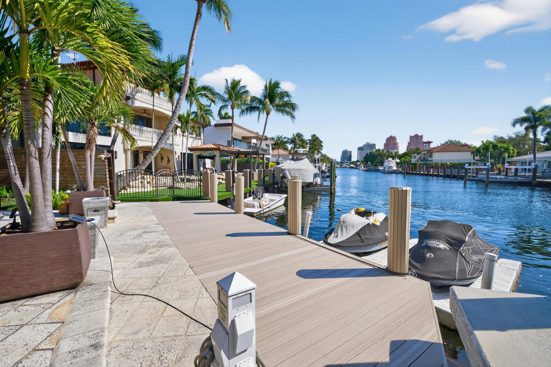 2460 Bayview Drive, Fort Lauderdale, FL 33305 Photo