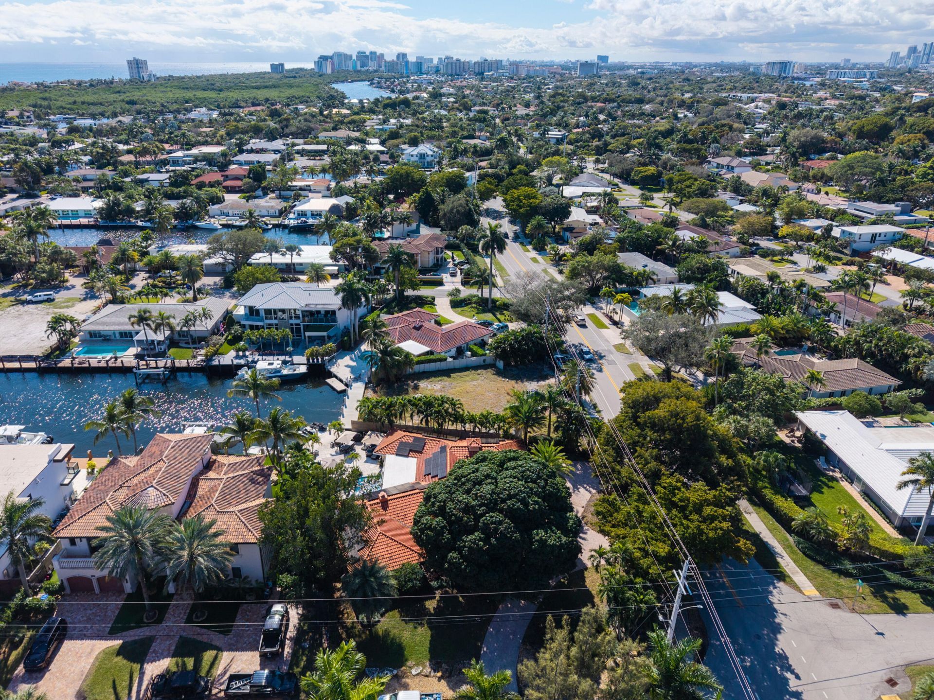 2460 Bayview Drive, Fort Lauderdale, FL 33305 Photo