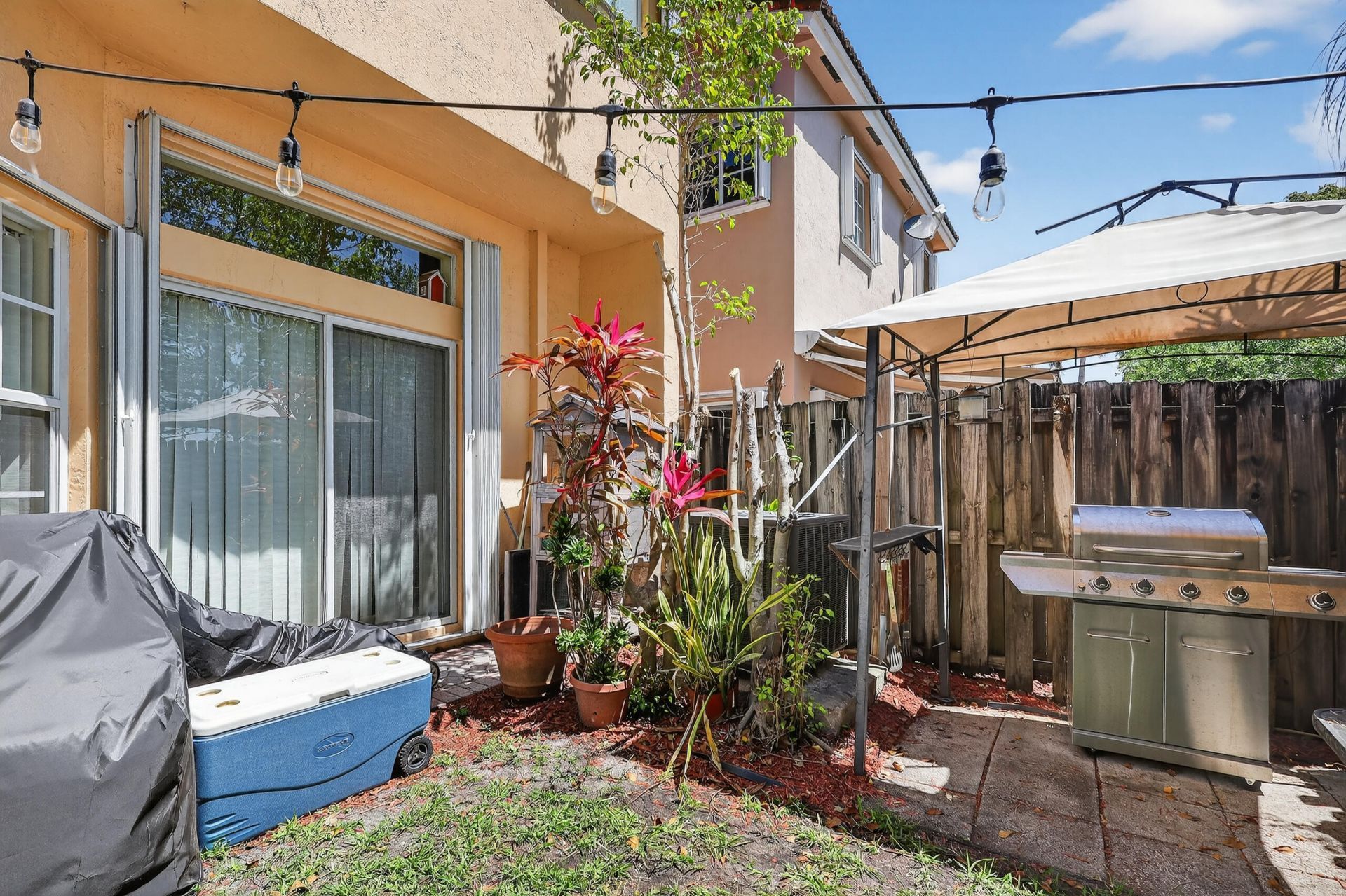 16266 SW 103rd Terrace, Miami, FL 33196 Photo