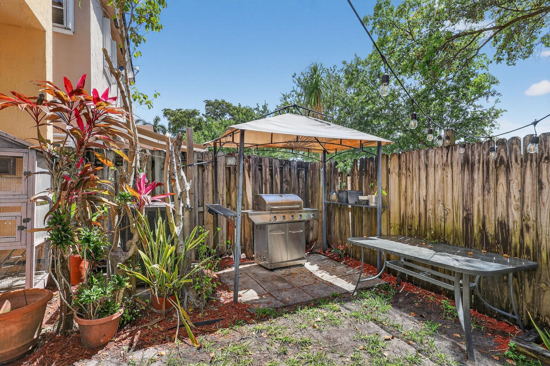 16266 SW 103rd Terrace, Miami, FL 33196 Photo