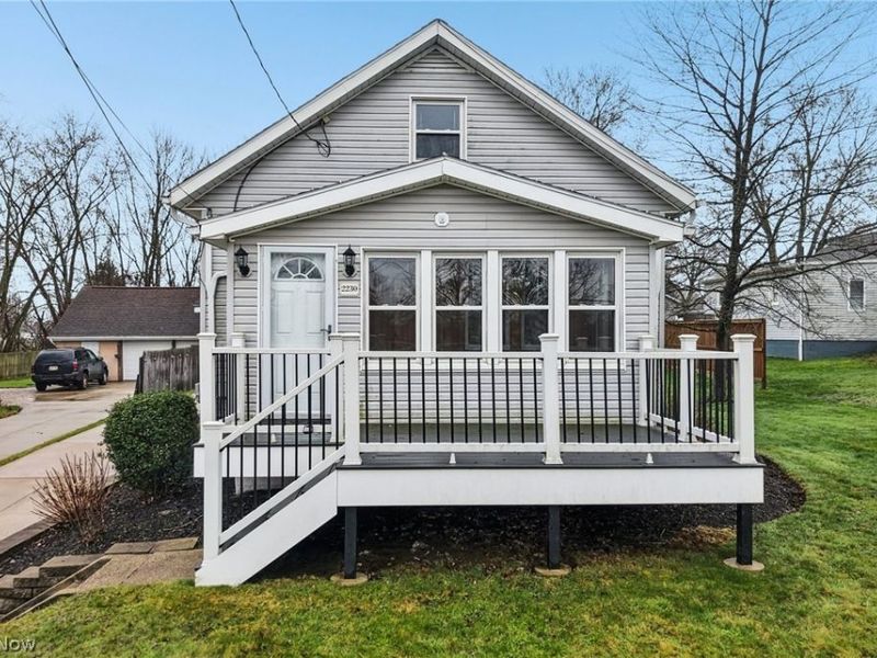 2230 Cooledge Avenue , Akron, OH 44305 Photo 1