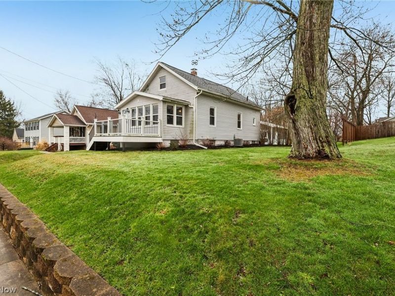 2230 Cooledge Avenue , Akron, OH 44305 Photo 3