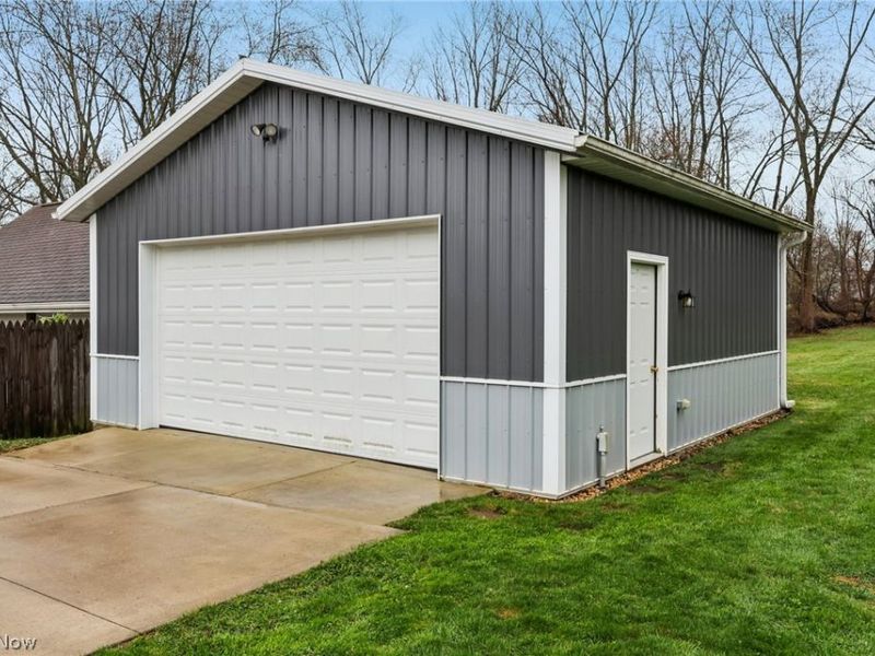 2230 Cooledge Avenue , Akron, OH 44305 Photo 4