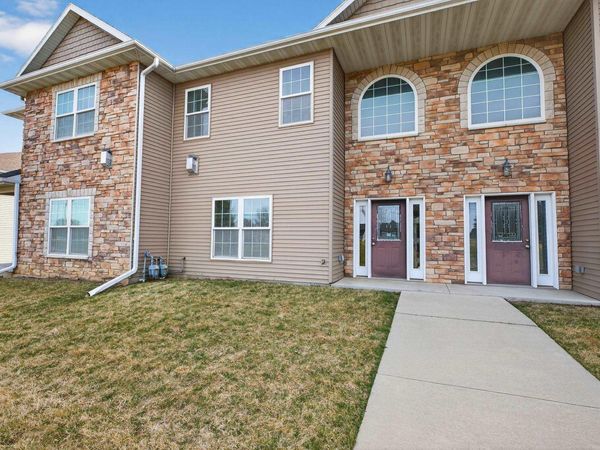 4503 Wild Rose Court, Cedar Falls, IA 50613