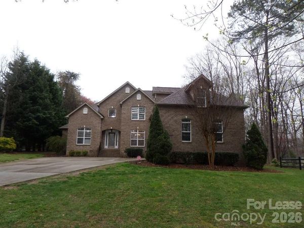 421 Greenbay Road , Mooresville, NC 28117