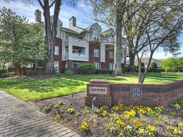 2715 Selwyn Avenue, Unit 43, Charlotte, NC 28209