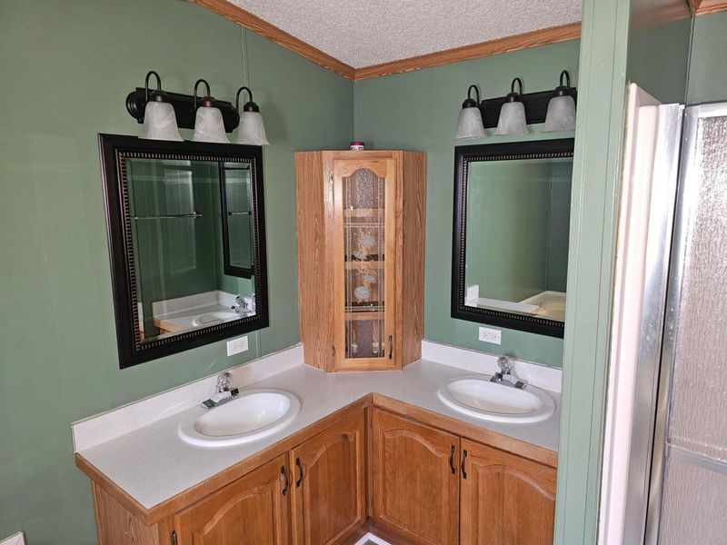 214 Estates Lane , Unit 214, Reynoldsburg, OH 43068 Photo 15