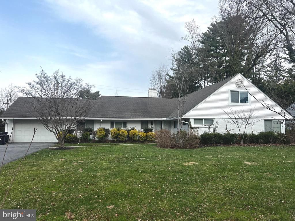 7906 LONG MEADOW ROAD, PIKESVILLE, MD 21208