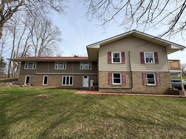 885 St Rt 58, Ashland, OH 44805