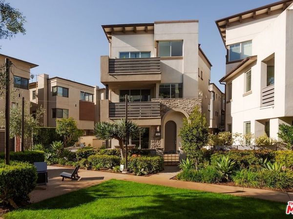 5846 N Lantern Court, Los Angeles, CA 90094