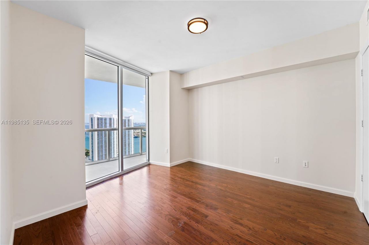 495 Brickell Ave , Unit 3904, Miami, FL 33131 Photo