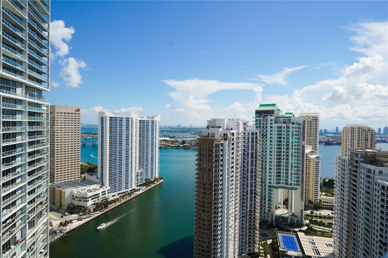 495 Brickell Ave , Unit 3904, Miami, FL 33131 Photo