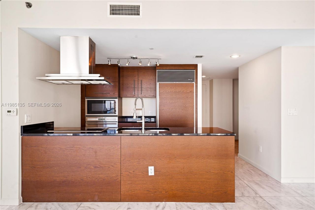 495 Brickell Ave , Unit 3904, Miami, FL 33131 Photo