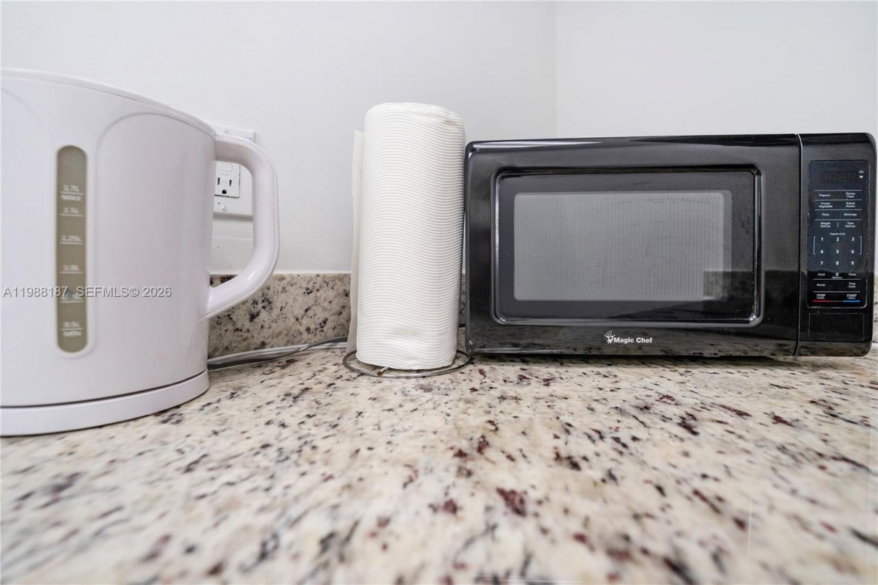 750 Collins Ave , Unit 302, Miami Beach, FL 33139 Photo