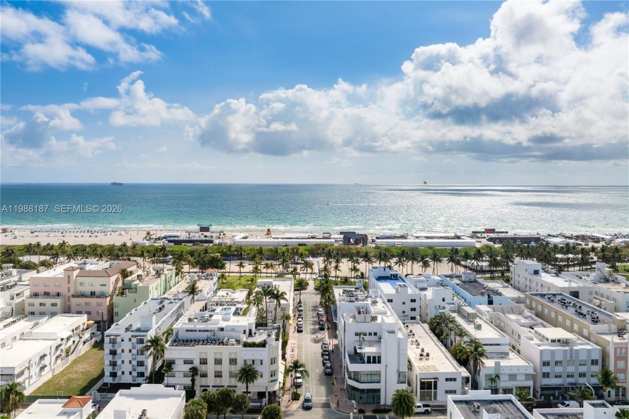 750 Collins Ave , Unit 302, Miami Beach, FL 33139 Photo