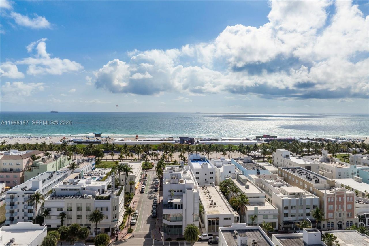 750 Collins Ave , Unit 302, Miami Beach, FL 33139 Photo