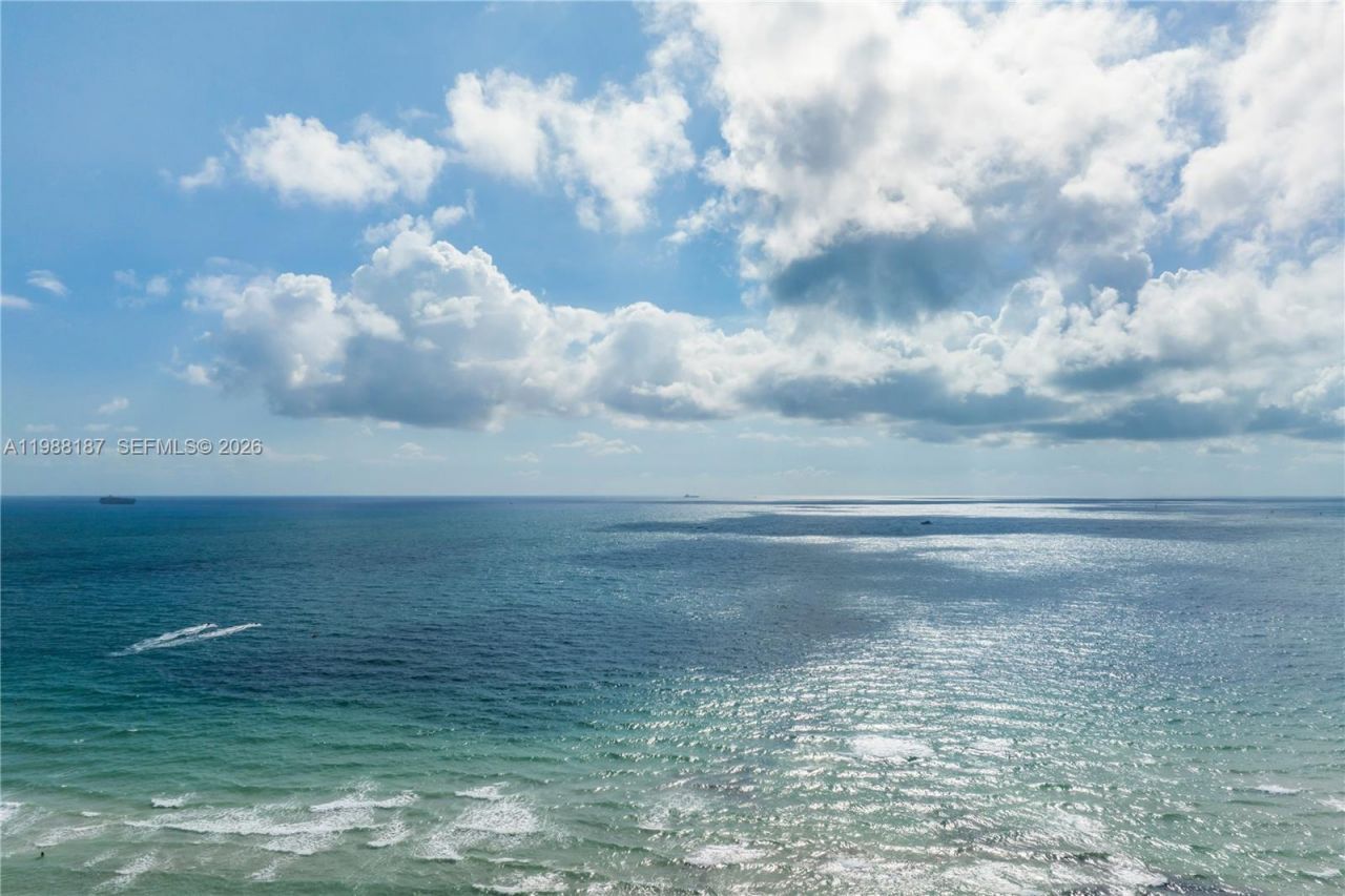 750 Collins Ave , Unit 302, Miami Beach, FL 33139 Photo