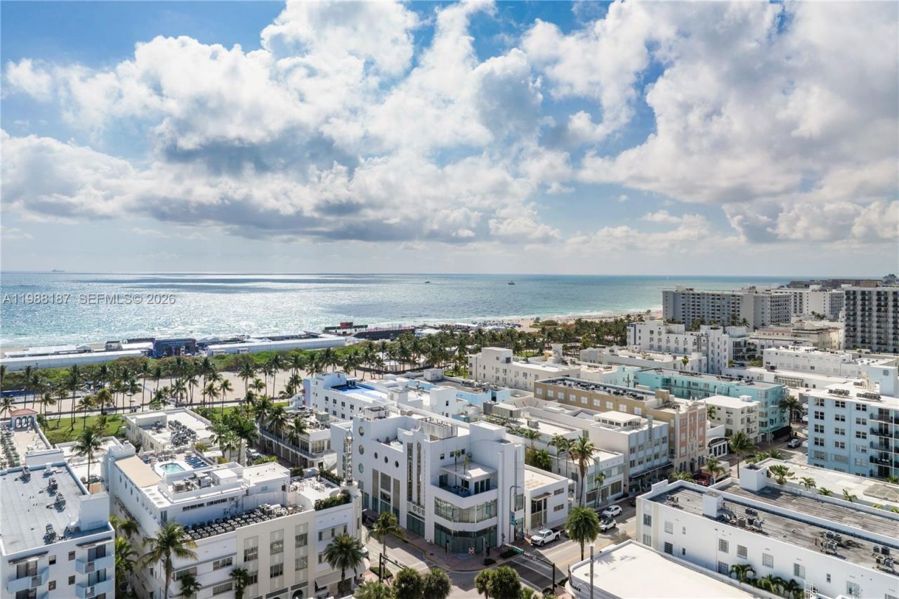 750 Collins Ave , Unit 302, Miami Beach, FL 33139 Photo