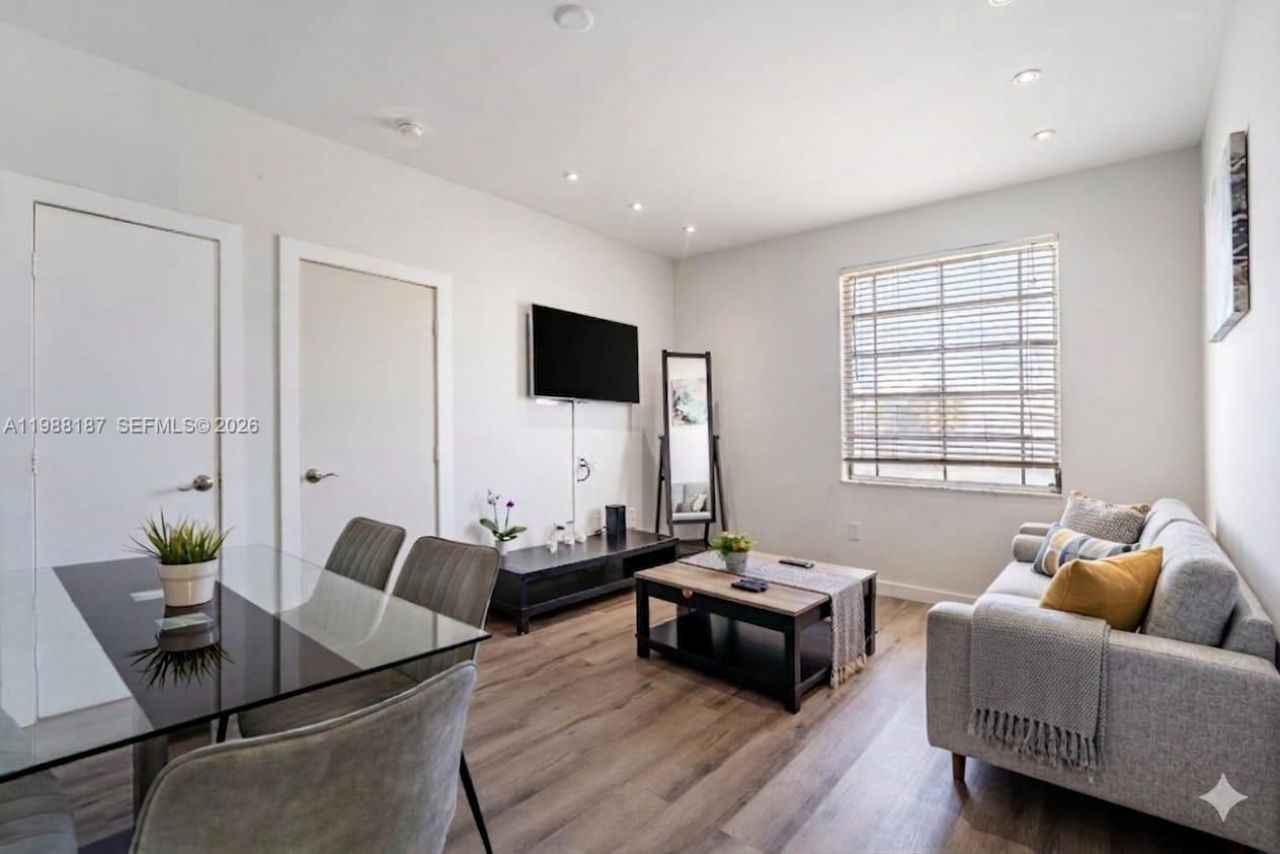 750 Collins Ave , Unit 302, Miami Beach, FL 33139 Photo