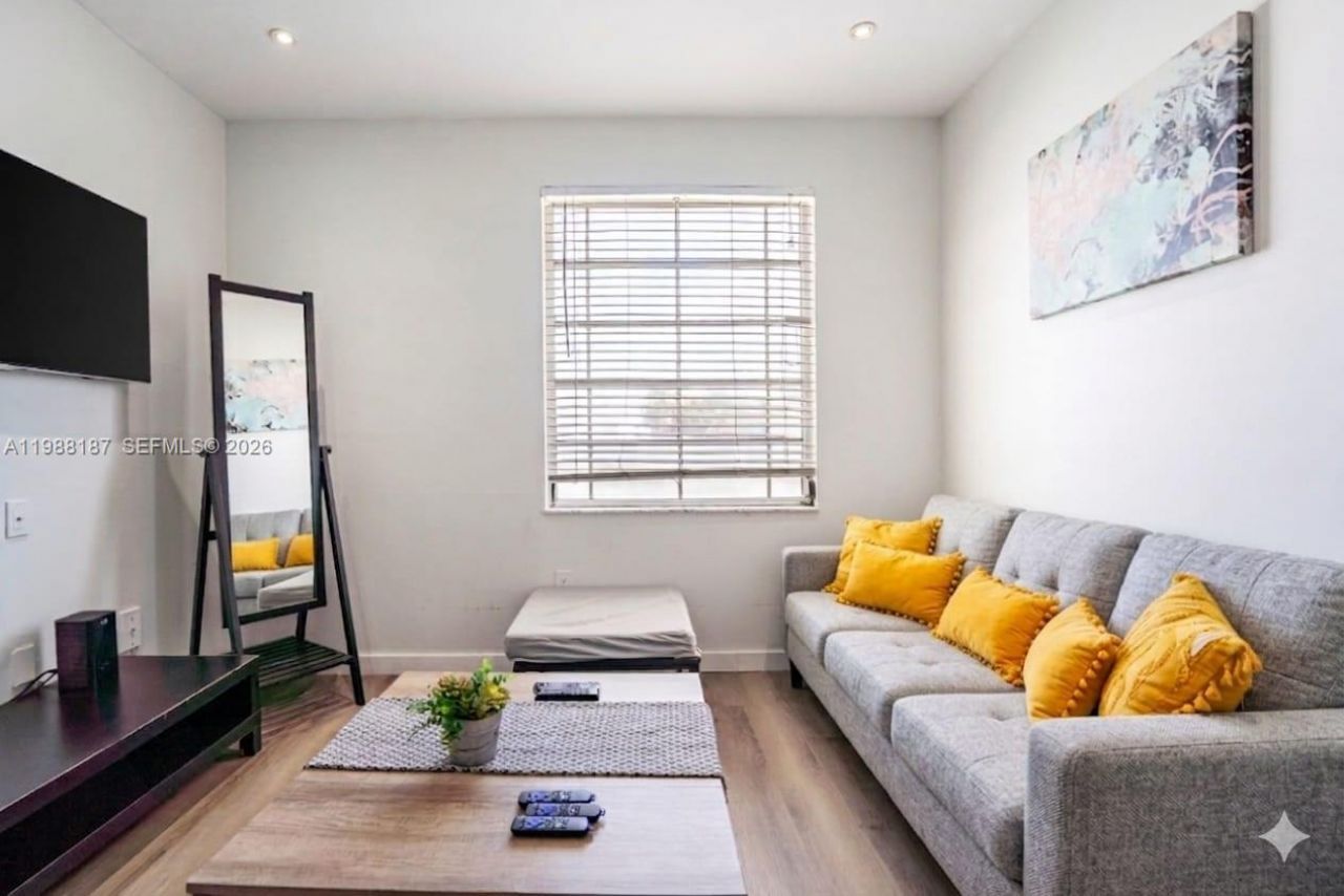 750 Collins Ave , Unit 302, Miami Beach, FL 33139 Photo