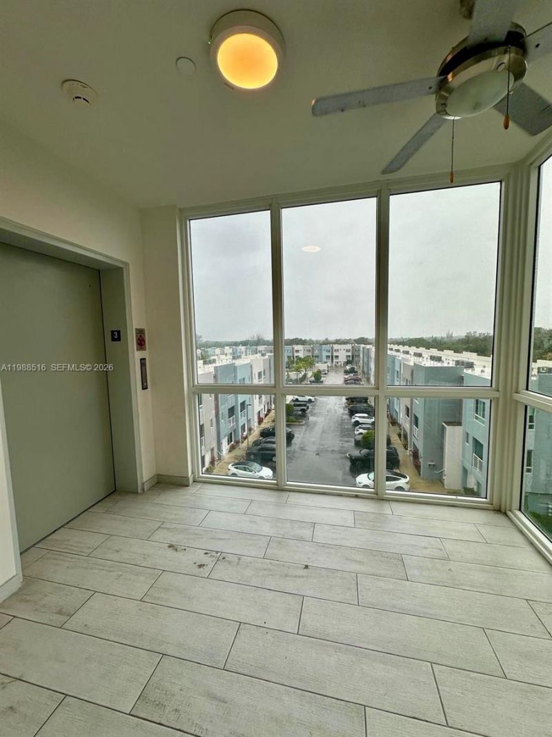 19380 NE 26th Ave , Unit 305, Miami, FL 33180 Photo