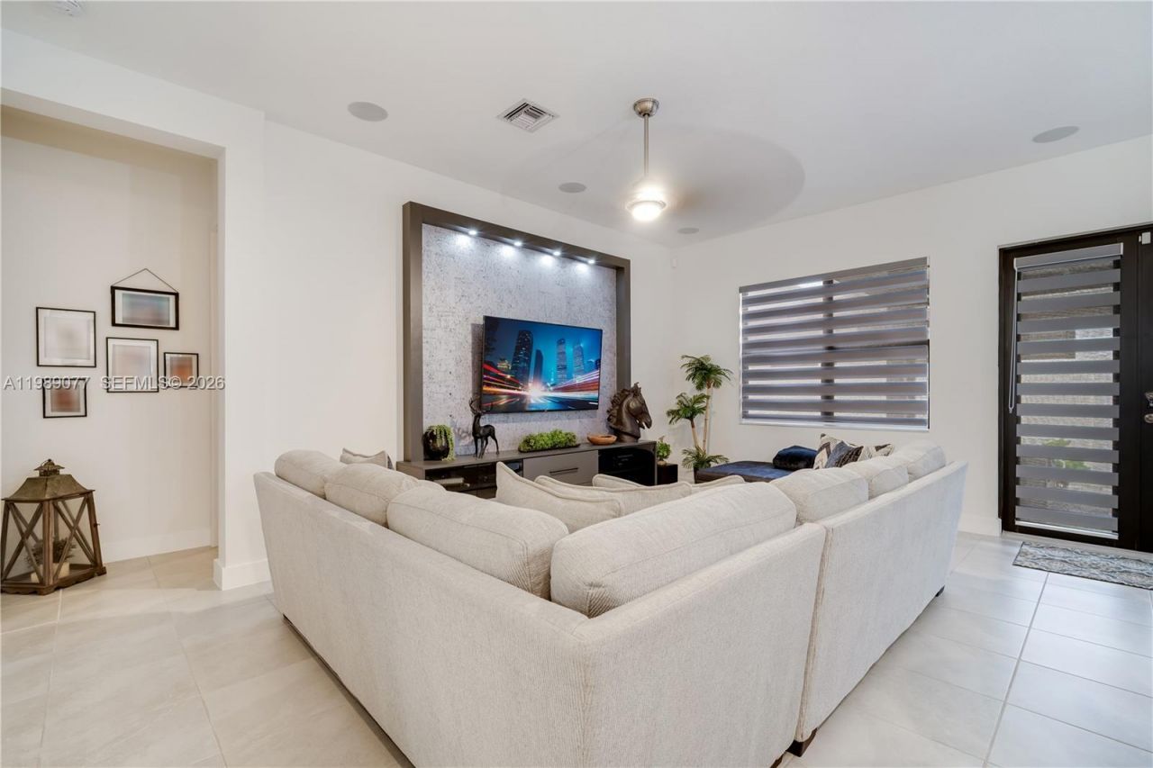 4427 SW 175th Ave, Miramar, FL 33029 Photo